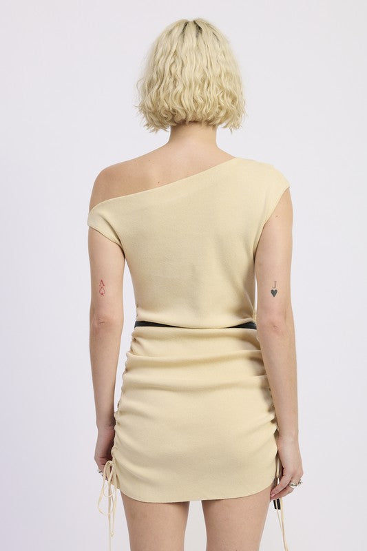 OFF SHOULDER MINI DRESS WITH DRAWSTRINGS