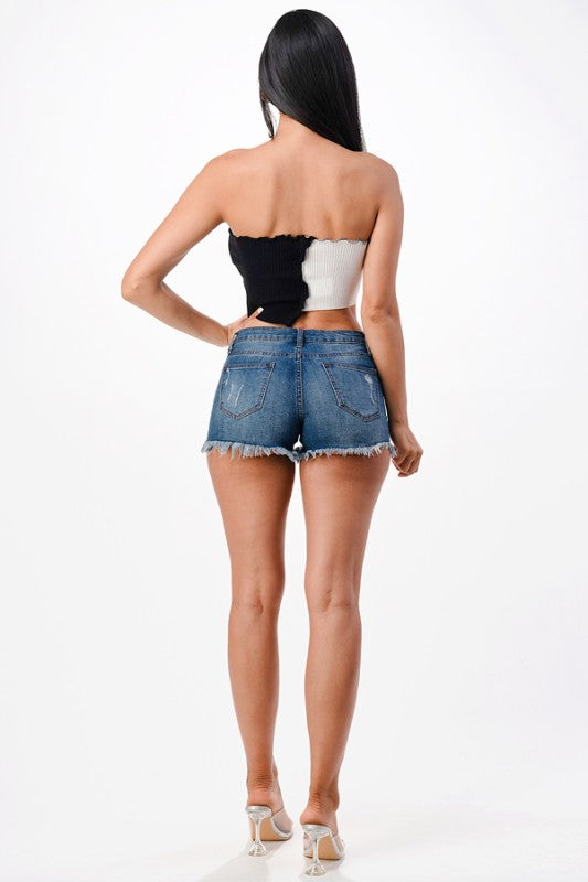 Asymmetric Contrast lettuce edge knit crop top